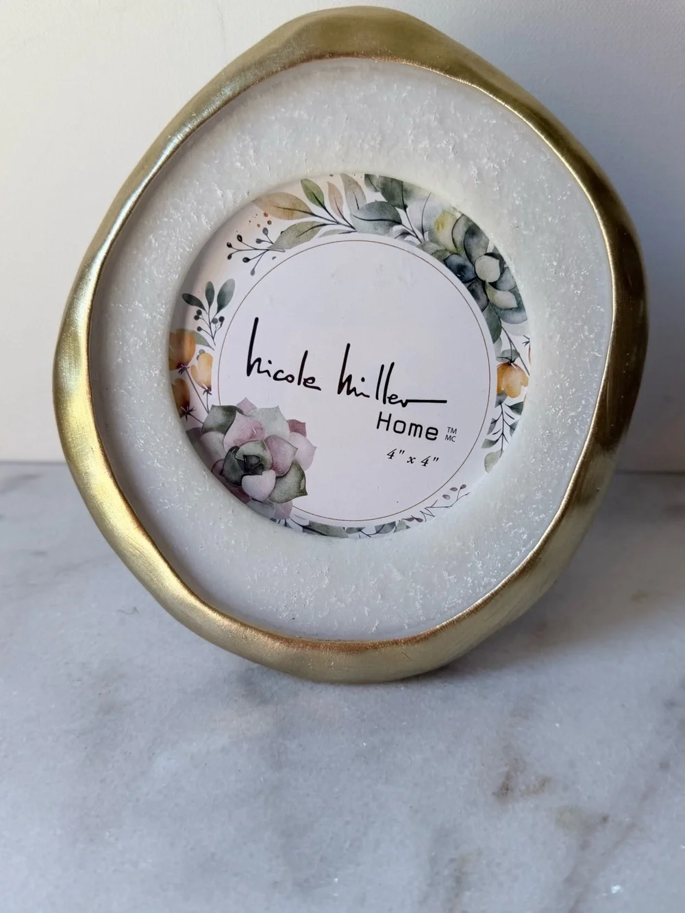Modern gold picture frame for 4”x4” photo
